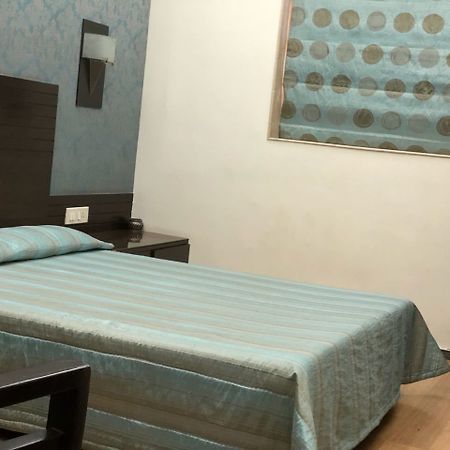 Hotel Sweet Home مومباي المظهر الخارجي الصورة